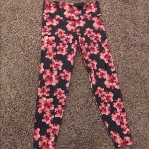 High-waist yoga pants